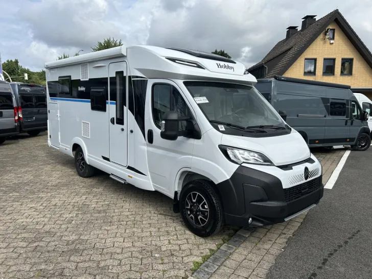 Fahrzeugbild Hobby OnTour C 700 GQ #1