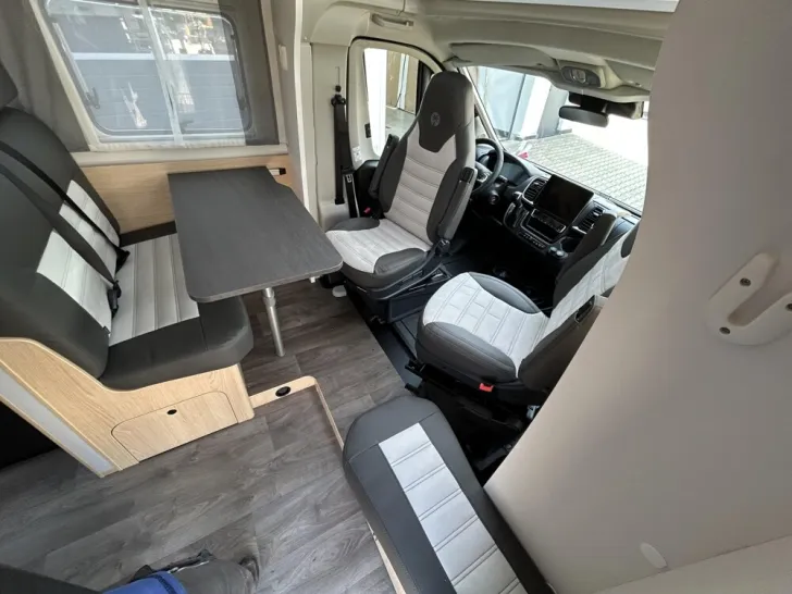 Fahrzeugbild Sunlight T 67S Adventure Edition #18