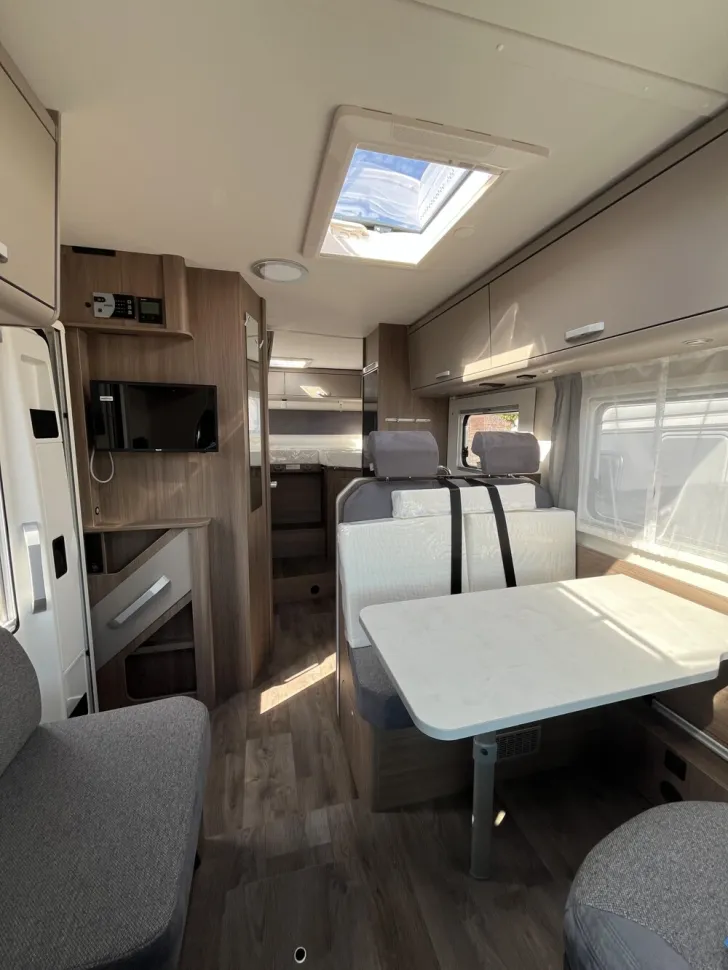 Fahrzeugbild Carado T 328 #7