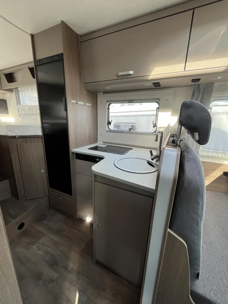 Fahrzeugbild Carado T 328 #9