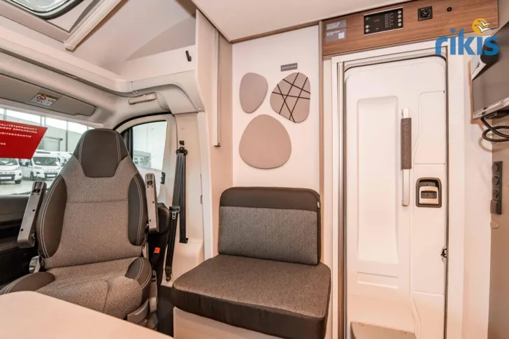 Fahrzeugbild LMC Tracer 730 EL #14