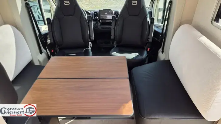 Fahrzeugbild Bürstner Signature SFT 7.4 #13