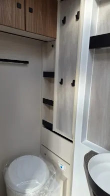 Fahrzeugbild Bürstner Signature SFT 7.4 #24