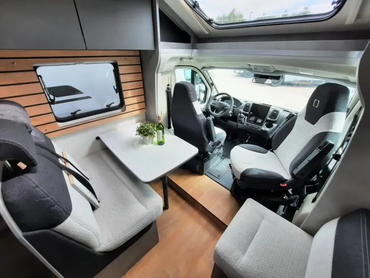 Fahrzeugbild Crosscamp EXPDN 7.4 E Verfüg./Sparen 3.779,- € #8