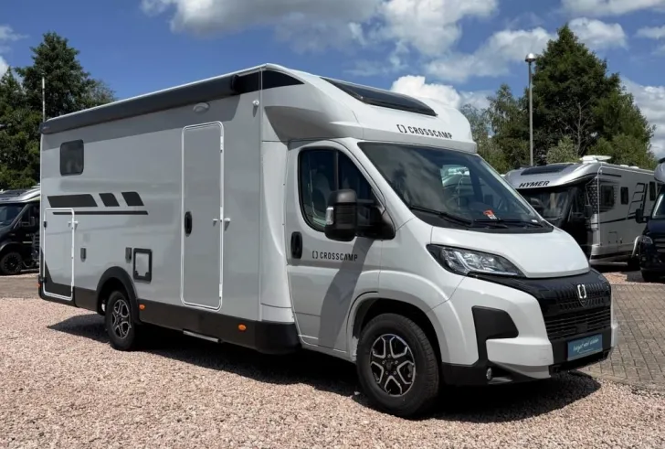 Fahrzeugbild Crosscamp EXPDN 7.4 E Verfüg./Sparen Sie 3.347,- € #2