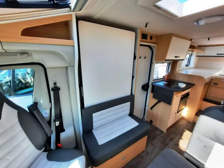 Fahrzeugbild Sunlight V 67S ADVENTURE EDITION Verfüg./Sparen Sie 5.386,- € #7