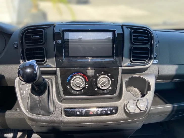 Fahrzeugbild Weinsberg CaraCompact EDITION PEPPER 600 MEG 8-Stufen-Wandlerautoma #9