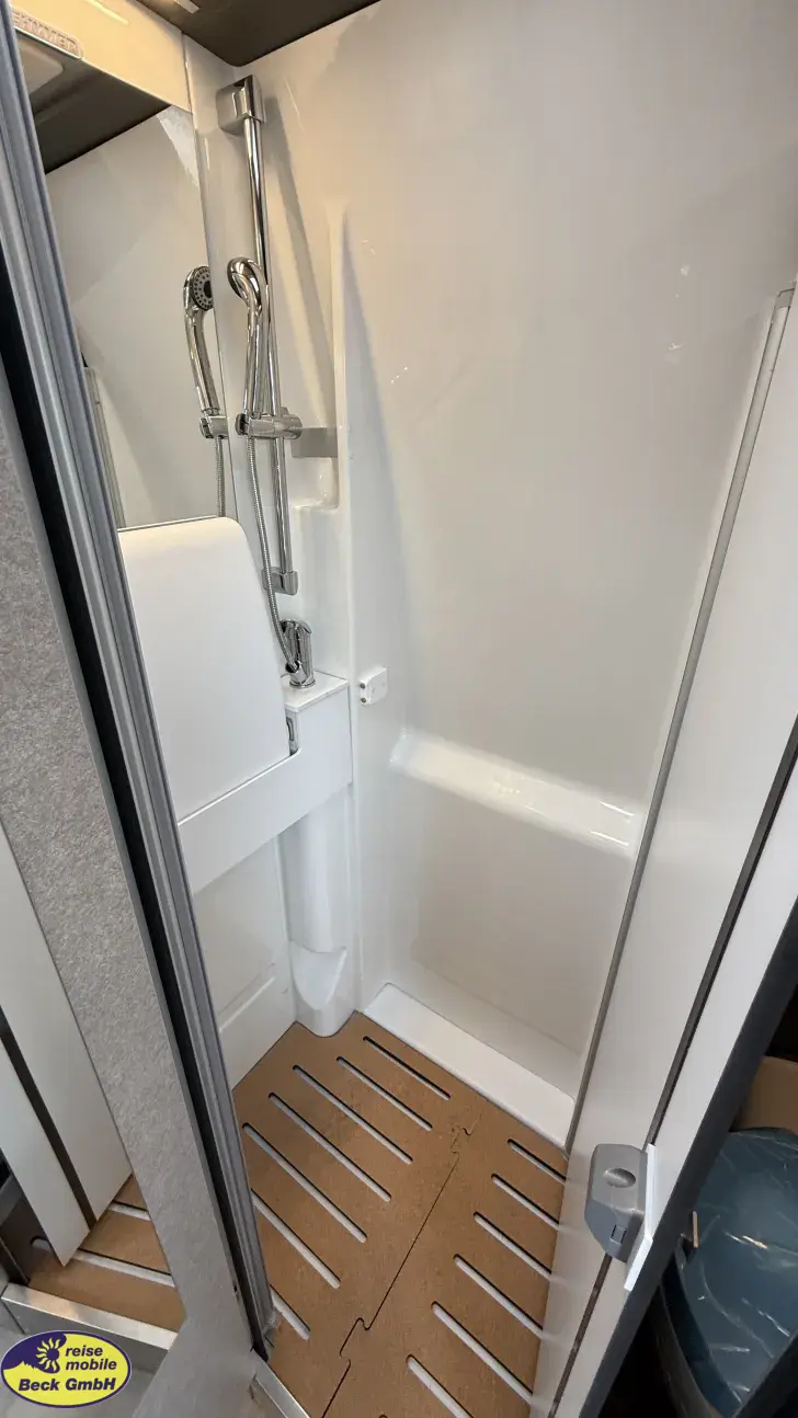 Fahrzeugbild Hymer Camper Van Grand Canyon S 700 Allradwochen bei Beck #18