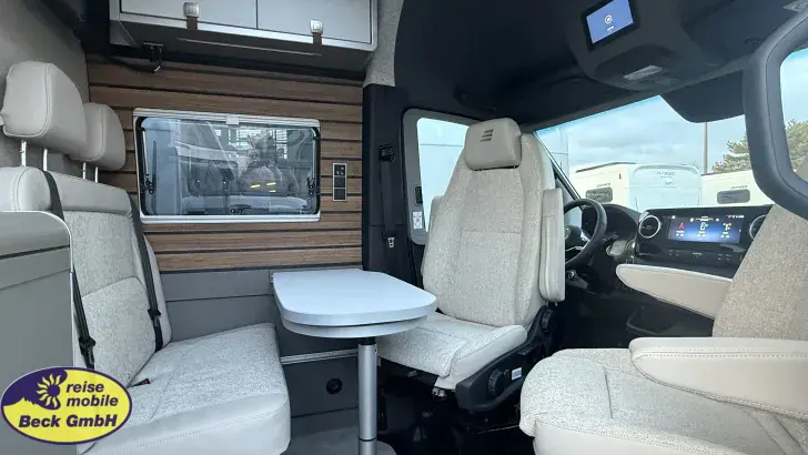 Fahrzeugbild Hymer Camper Van Grand Canyon S 700 Allradwochen bei Beck #9
