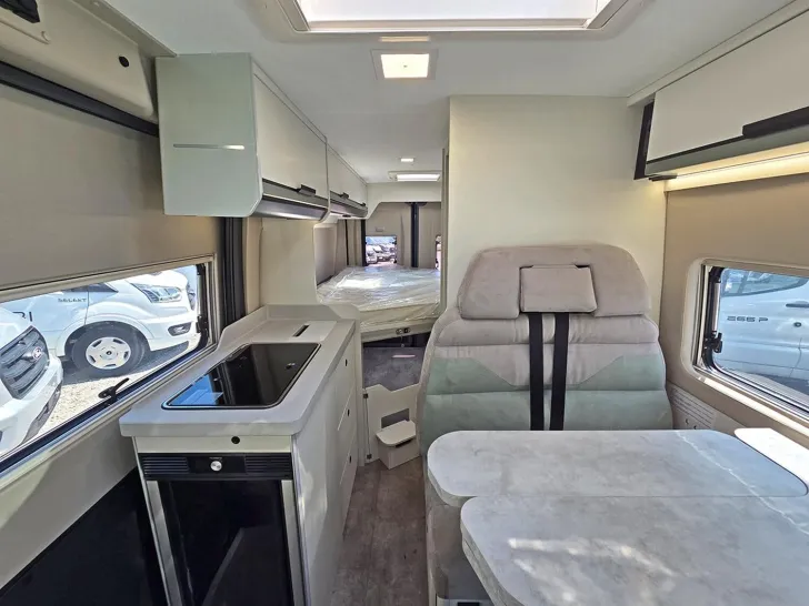 Fahrzeugbild Karmann Mobil Davis Lifestyle DA 610 LS CONCEPT*AUTOMATIK #6