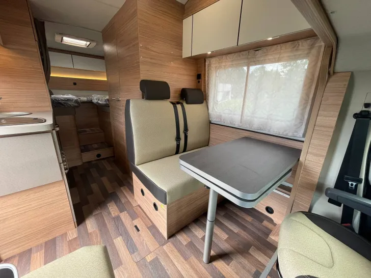 Fahrzeugbild Weinsberg CaraHome 650 MEG ++ABVERKAUF++ #16