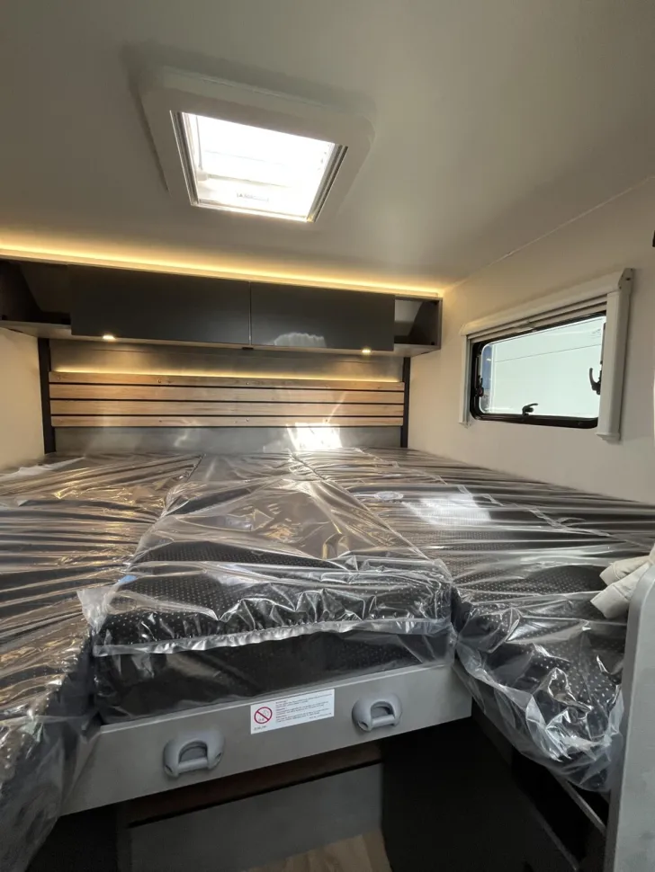 Fahrzeugbild Crosscamp EXPDN 7.0 E Peugeot #9