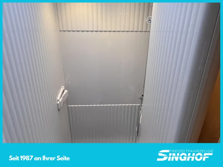 Fahrzeugbild Sunlight V 66 BESONDERS HOHE ZULADUNG #13
