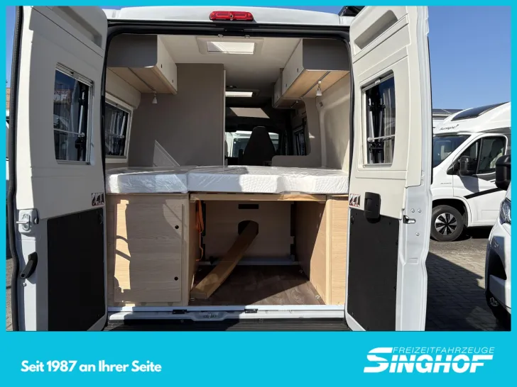 Fahrzeugbild LMC Innovan Pure 600 Grey Singhof Edition #8