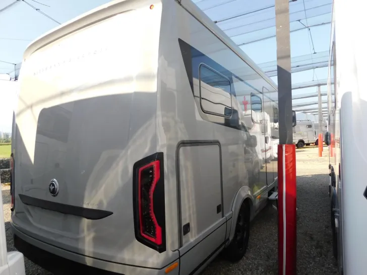 Fahrzeugbild Niesmann + Bischoff iSmove 6.9 E #6