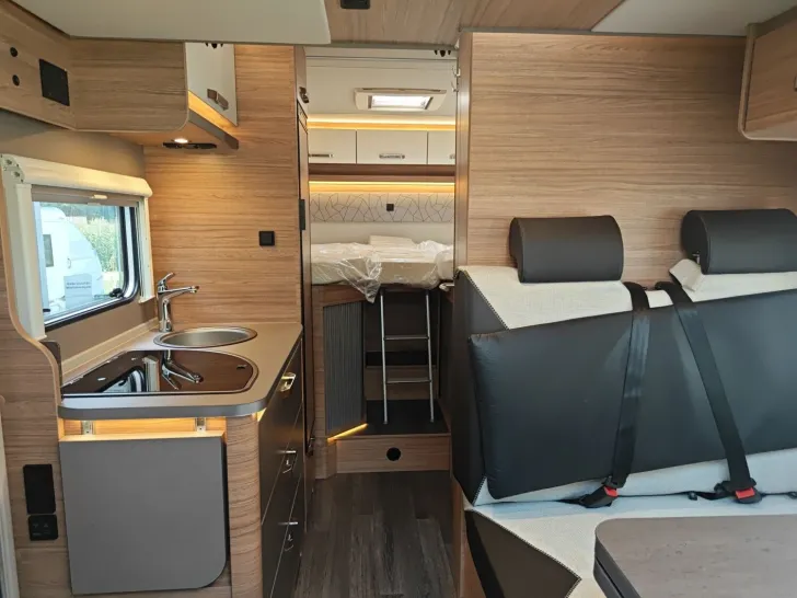 Fahrzeugbild Weinsberg CaraSuite EDITION SPICY 650 MEG #19
