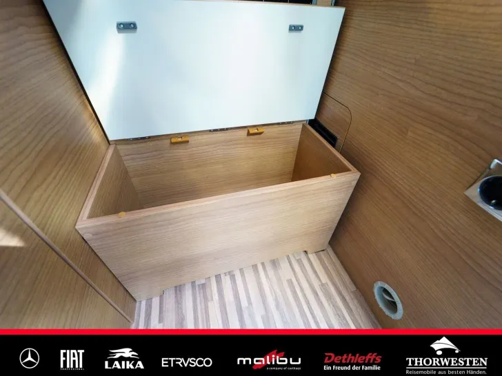 Fahrzeugbild Malibu Van compact 600 LE Fiat Längsbetten #31