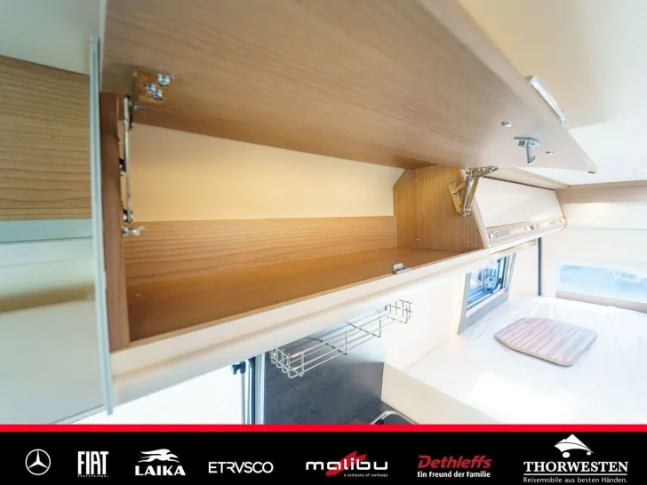 Fahrzeugbild Malibu Van compact 600 LE Fiat Längsbetten #37