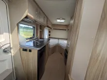 Fahrzeugbild Hymer Eriba Eriba Nova Light 442 Mover/Solar/Fahrradträger/Vorzelt/Markise/TV #5