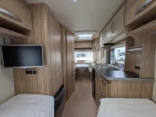 Fahrzeugbild Hymer Eriba Eriba Nova Light 442 Mover/Solar/Fahrradträger/Vorzelt/Markise/TV #16
