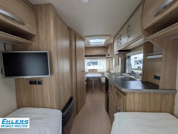 Fahrzeugbild Hymer Eriba Eriba Nova Light 442 Mover/Solar/Fahrradträger/Vorzelt/Markise/TV #16