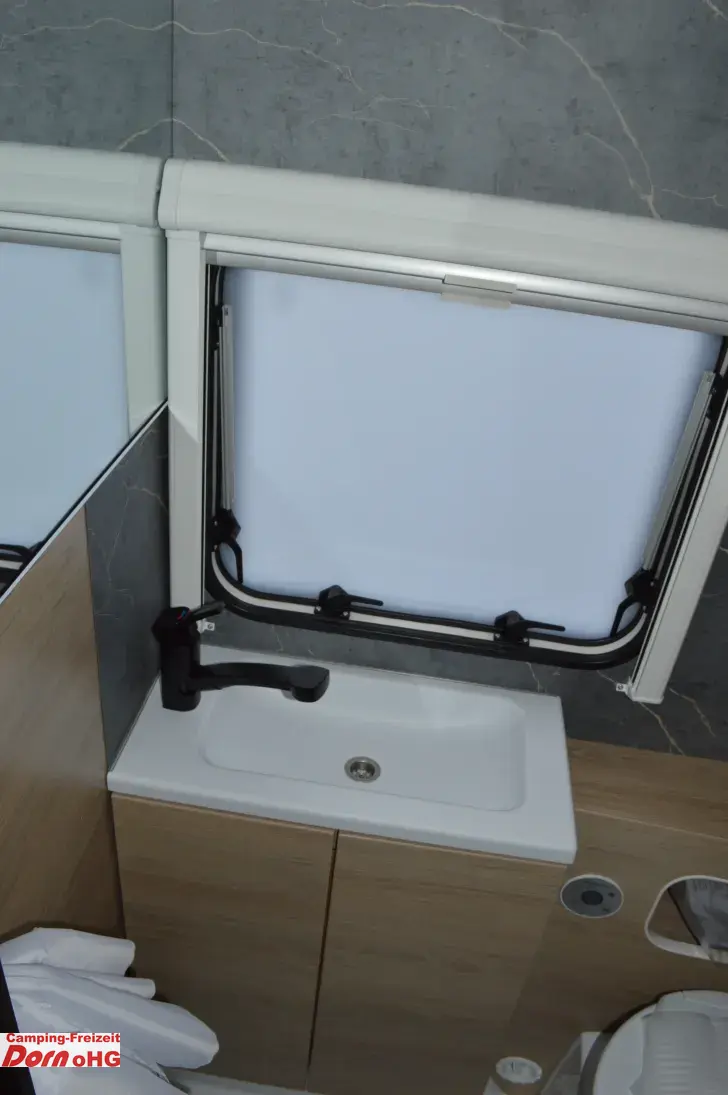 Fahrzeugbild Weinsberg CaraOne 420 QD Auflastung 1350 kg #22
