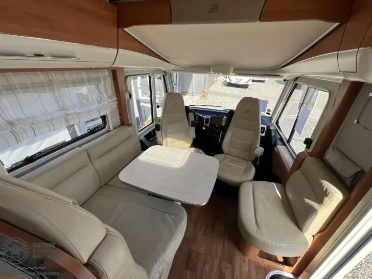 Fahrzeugbild Hymer B-Klasse 678 DL ALL IN ONE #10