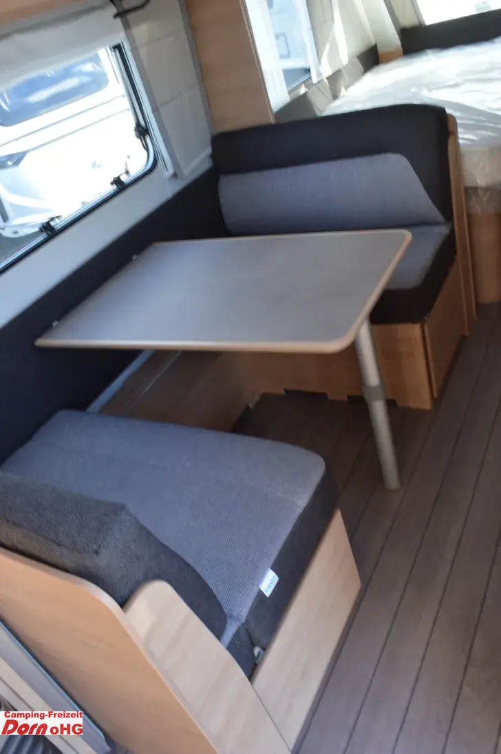 Fahrzeugbild Knaus Südwind 540 FDK 60 Years Kühlschrank 177l #8