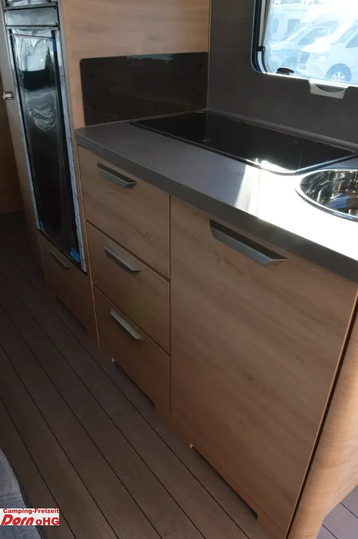 Fahrzeugbild Knaus Südwind 540 FDK 60 Years Kühlschrank 177l #11
