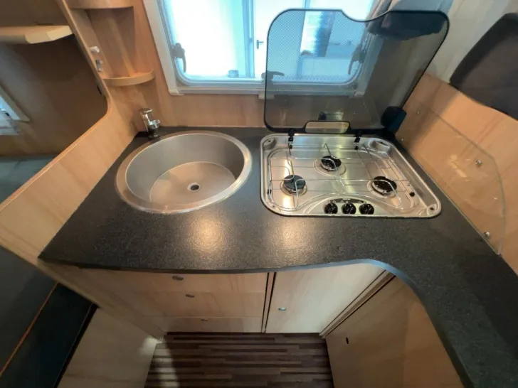 Fahrzeugbild Burow Liberty VIP 690/Festbett+Hubbett/Markise/SAT #14