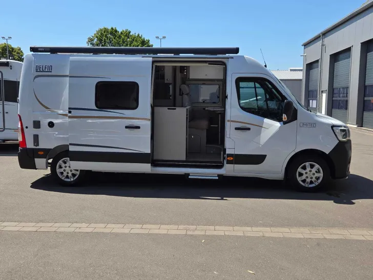 Fahrzeugbild Bürstner Delfin C 621 AHK+RF+Truma Combi D-6E+LM #12