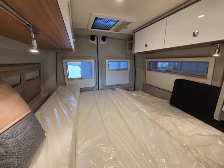 Fahrzeugbild Bürstner Delfin C 621 AHK+RF+Truma Combi D-6E+LM #13