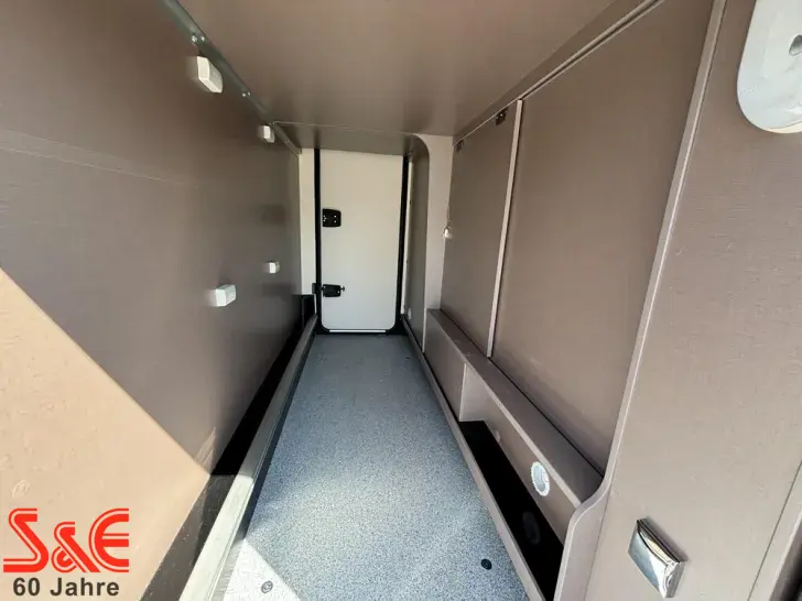 Fahrzeugbild Bürstner Lyseo TD 684 G #10