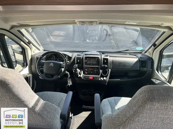 Fahrzeugbild Dethleffs Trend T 7057 DBM 90 4 Schlafplätze, Dachklima, TV #13