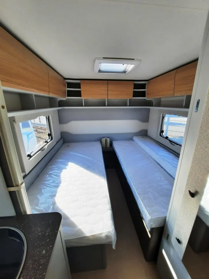 Fahrzeugbild Bürstner B66 535 TL Verfüg./Sparen Sie 4.310,- € #12