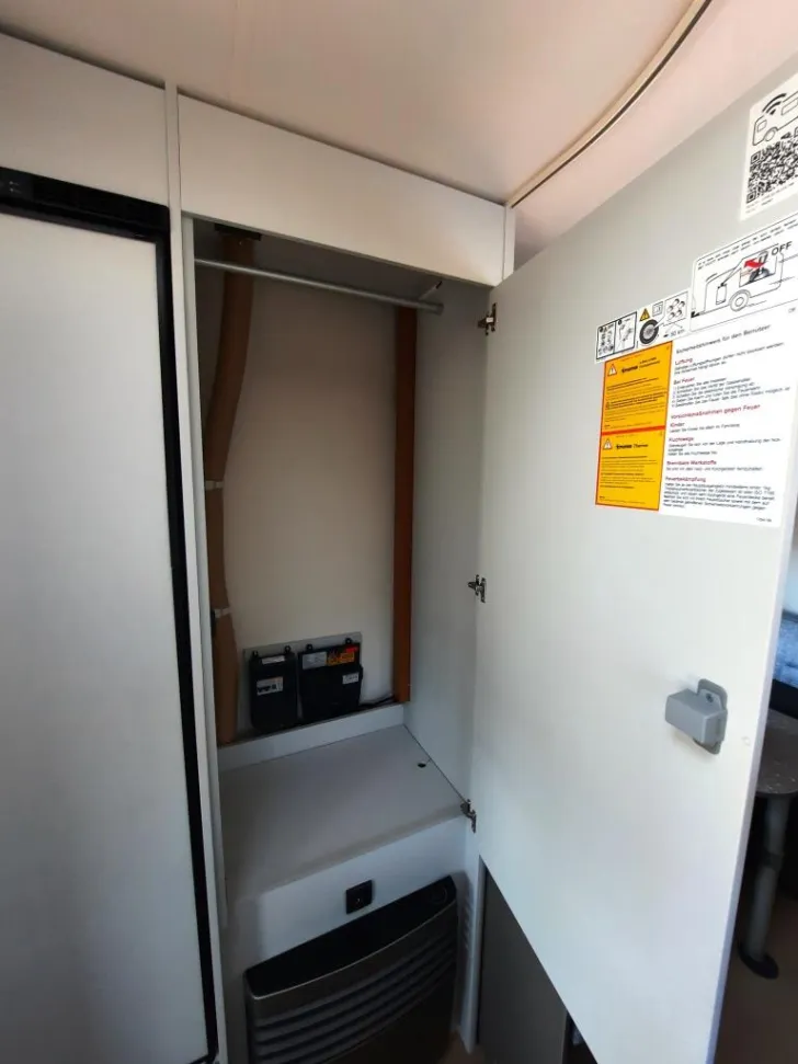 Fahrzeugbild Bürstner B66 Plus 510 TK Verfüg./Sparen Sie 4.630,- € #18