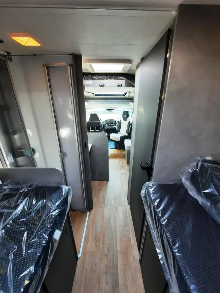 Fahrzeugbild Crosscamp EXPDN 7.4 E Verfüg./Sparen Sie 4.159,- € #4