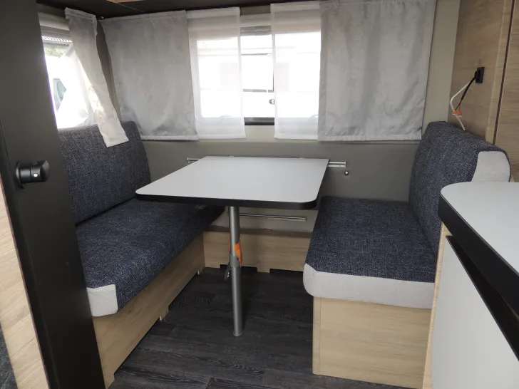 Fahrzeugbild Weinsberg CaraOne 390 QD #6