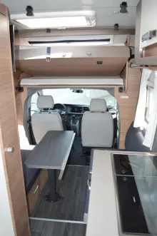 Fahrzeugbild Weinsberg X-CURSION VAN 500 LT EDITION [PEPPER] Easy-Move-Bett für 2 Personen #8