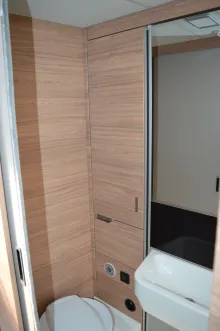 Fahrzeugbild Weinsberg X-CURSION VAN 500 LT EDITION [PEPPER] Easy-Move-Bett für 2 Personen #15