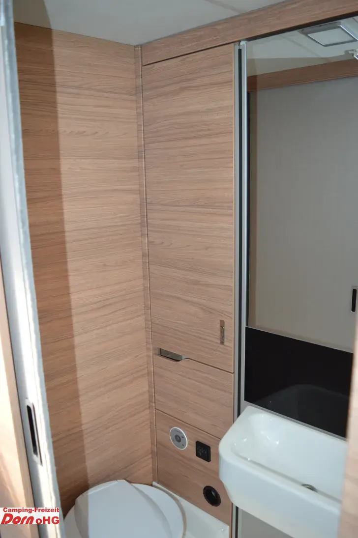 Fahrzeugbild Weinsberg X-CURSION VAN 500 LT EDITION [PEPPER] Easy-Move-Bett für 2 Personen #15