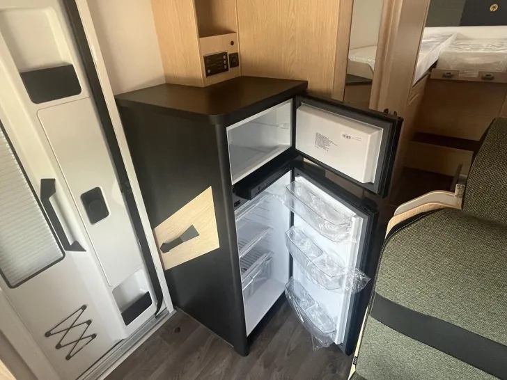 Fahrzeugbild Sunlight Adventure T Ford 670S Bi-Xenon, ACC, Hubbett #12