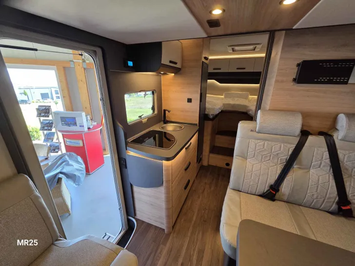 Fahrzeugbild Knaus L!VE WAVE 650 MEG Black Selection UNBENUTZT, SOFORT VERFÜGBAR! #16