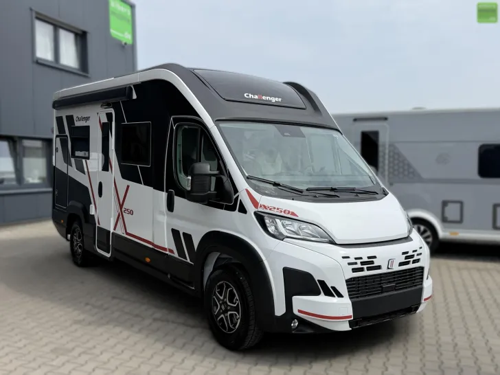 Fahrzeugbild Challenger X Open Edition X250 Automatik Safety Paket 2026 #1