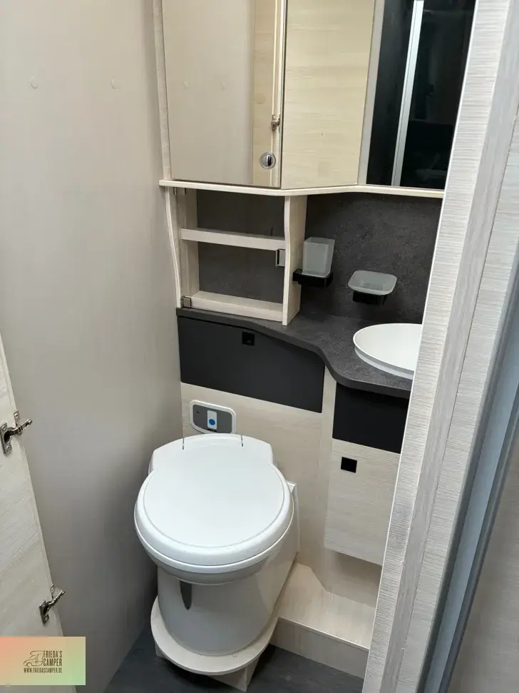 Fahrzeugbild Chausson Titanium Ultimate 777 alle Pakete,Garant. #12
