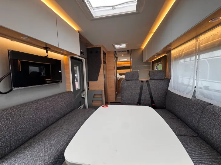 Fahrzeugbild Dethleffs XL Integriert I 7812-2 Modell 2026 Hubstützen #2