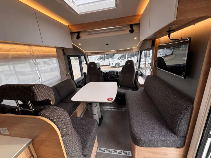 Fahrzeugbild Dethleffs XL Integriert I 7812-2 Modell 2026 Hubstützen #6