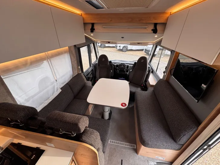 Fahrzeugbild Dethleffs XL Integriert I 7812-2 Modell 2026 Hubstützen #14