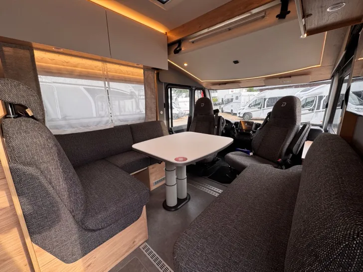 Fahrzeugbild Dethleffs XL Integriert I 7812-2 Modell 2026 Hubstützen #17