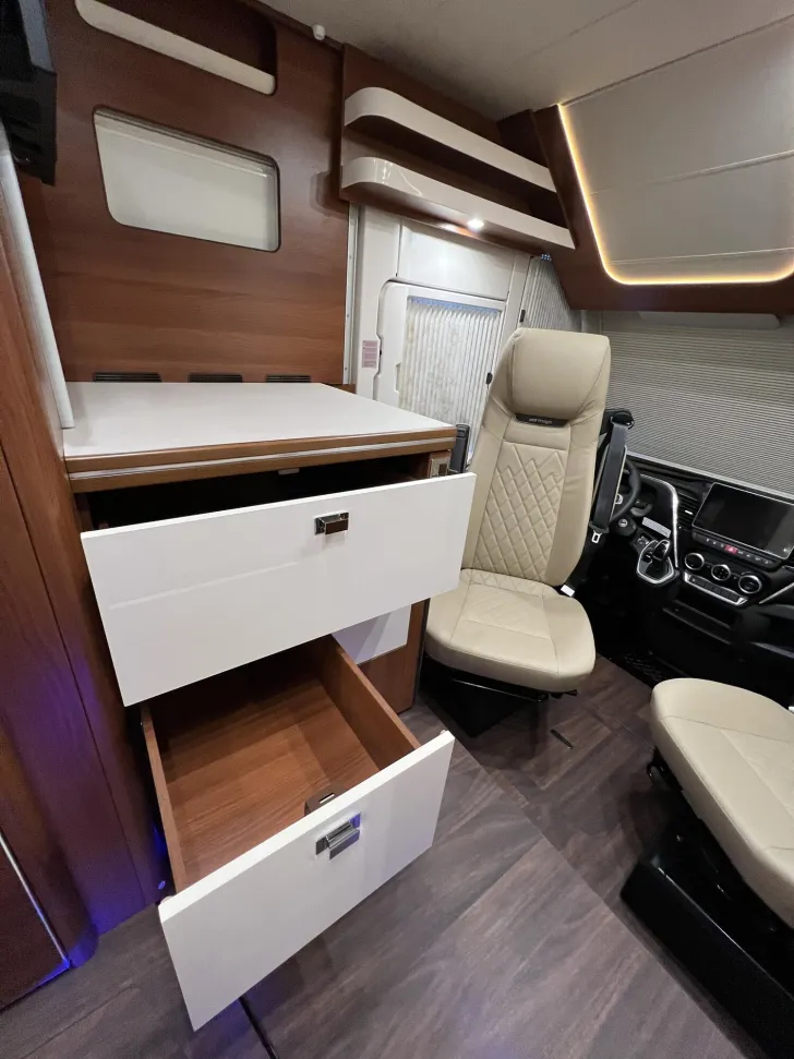Fahrzeugbild Carthago liner-for-two I 53 Iveco (324) #17